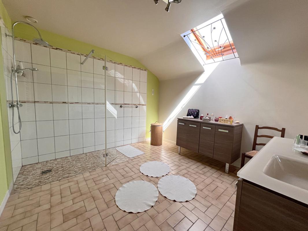 VERNEIL-LE-CHETIF Maison - Verneil Le Chetif - 5 pièce(s) - 148 m² 14