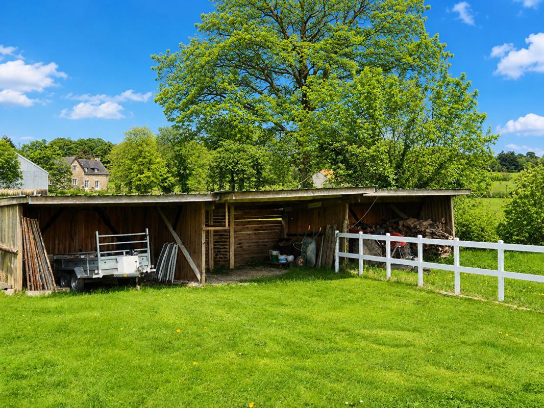 CAUDAN Magnifique propriété de charme de 186 m2 - Longère entièrement rénovée avec beaucoup de potentiel (150 m2 aménageable de plus) - 5200 m2 de terrain et 3,4 hectares disponibles et attenants 9