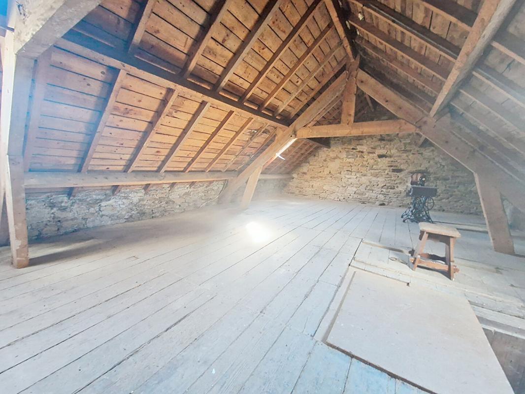 PLOUIGNEAU Maison 108 m2 terrain 4650m² dont terrain constructible de 1000m² 17