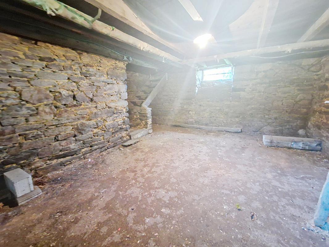 PLOUIGNEAU Maison 108 m2 terrain 4650m² dont terrain constructible de 1000m² 18