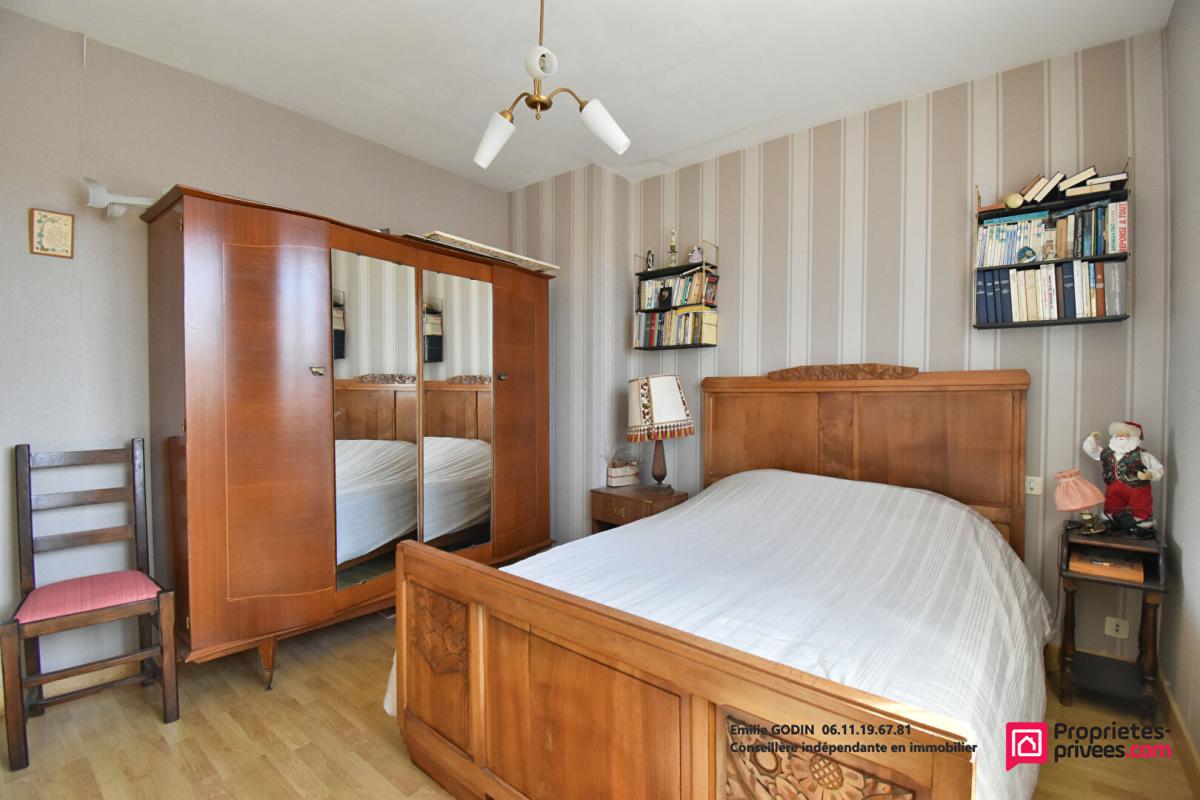 MAULEVRIER Maison 6 pièce(s) 107 m2+Terrain constructible détachable avec accès indépendant 6
