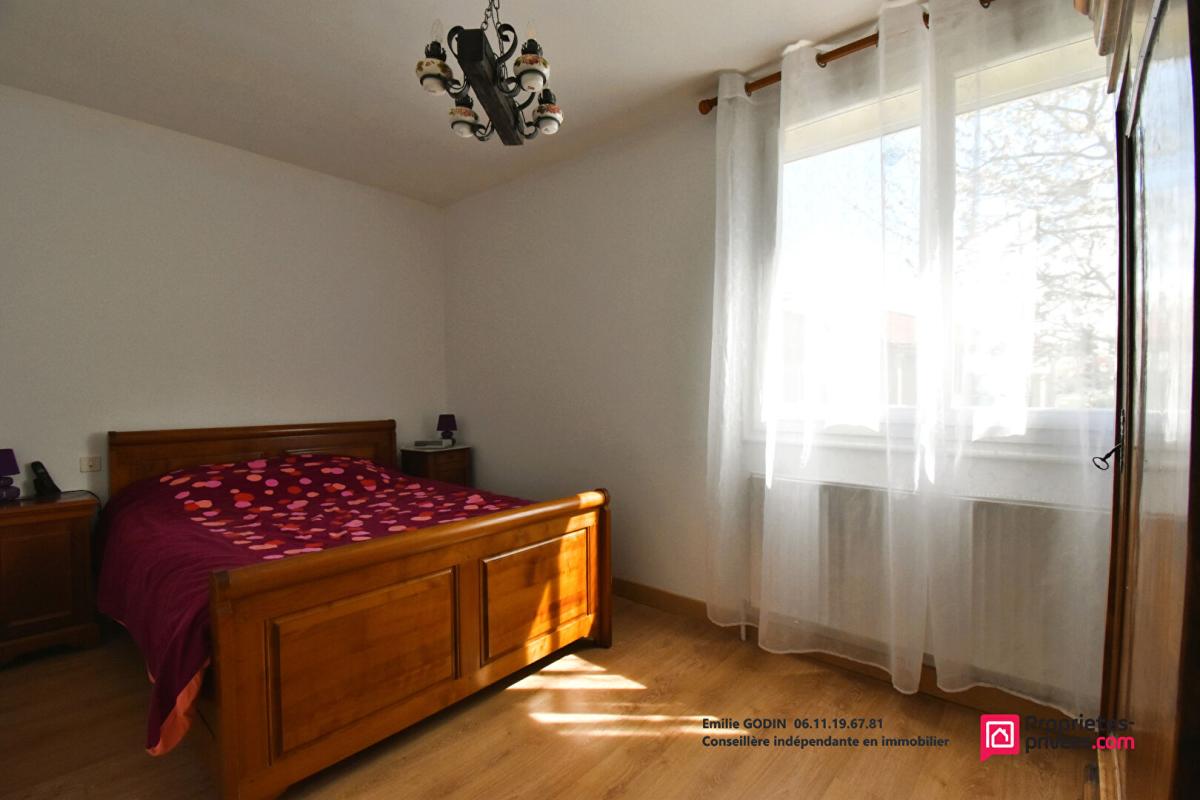 MAULEVRIER Maison 6 pièce(s) 107 m2+Terrain constructible détachable avec accès indépendant 7
