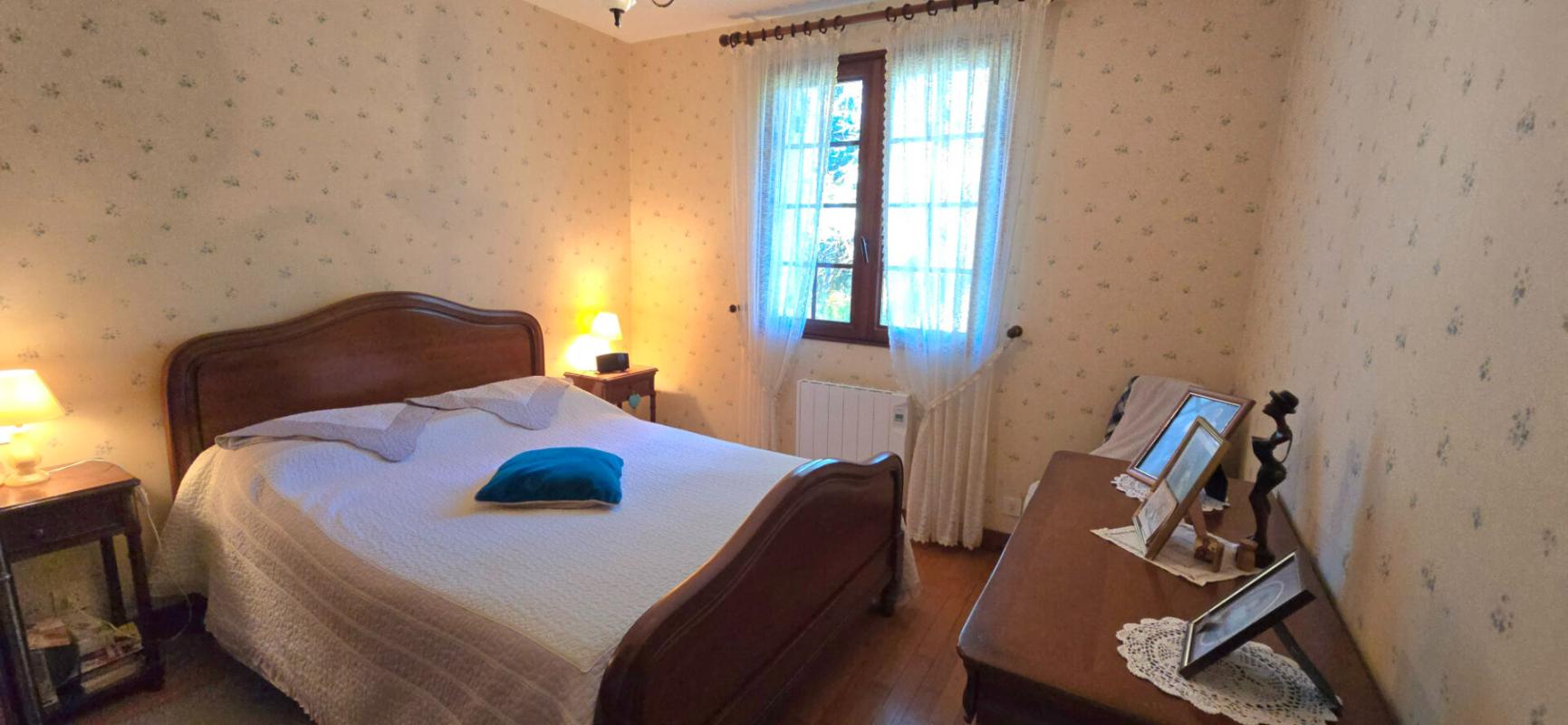 COULOUNIEIX-CHAMIERS Maison type 6 , sur sous-sol complet, terrain arboré de 5734 m² 10