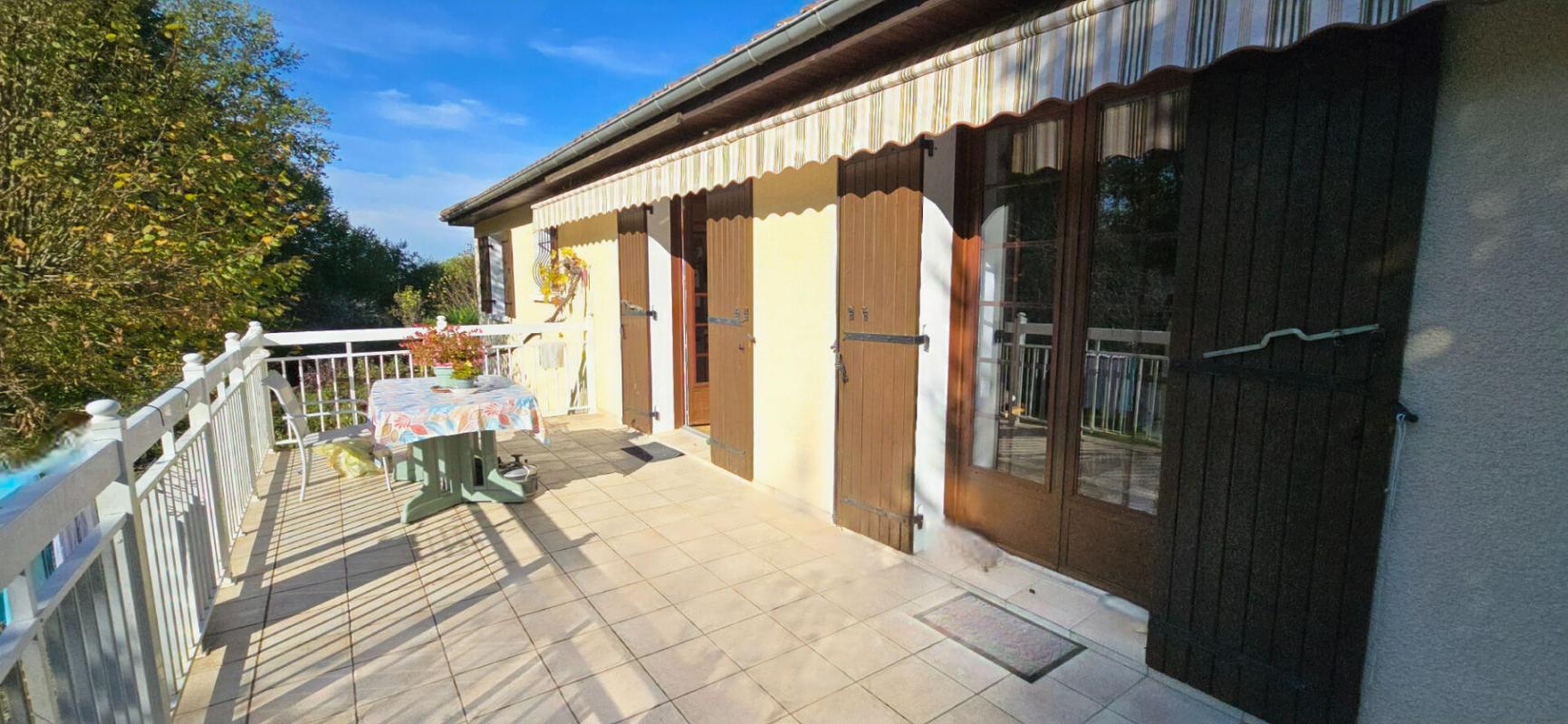 COULOUNIEIX-CHAMIERS Maison type 6 , sur sous-sol complet, terrain arboré de 5734 m² 4