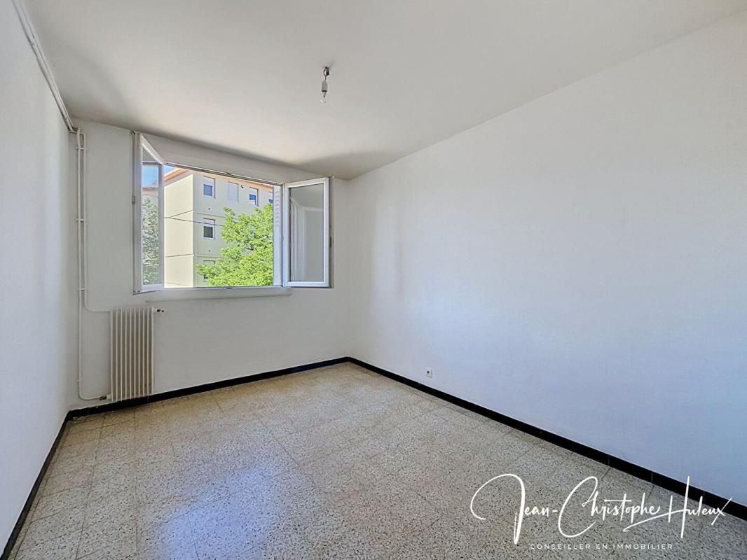 NIMES 30000 Nimes  Croix de Fer, Appartement 4 pièces 67m2 6