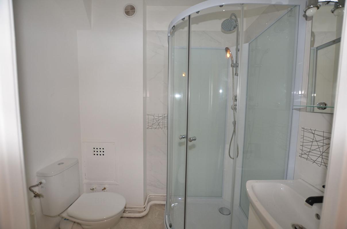 JUVISY-SUR-ORGE Appartement Juvisy Sur Orge 1 pièce 29 m² 8