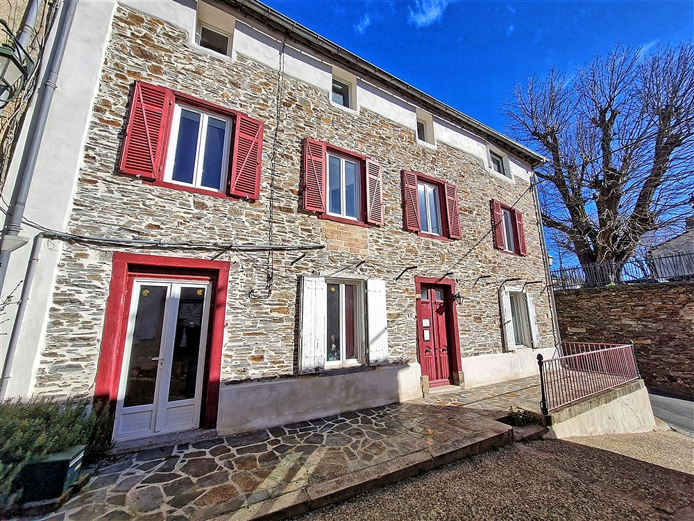CUXAC-CABARDES Maison de caractère XVIIIeme Ancienne auberge 240 m² 7 chambres Fort potentiel touristique 1