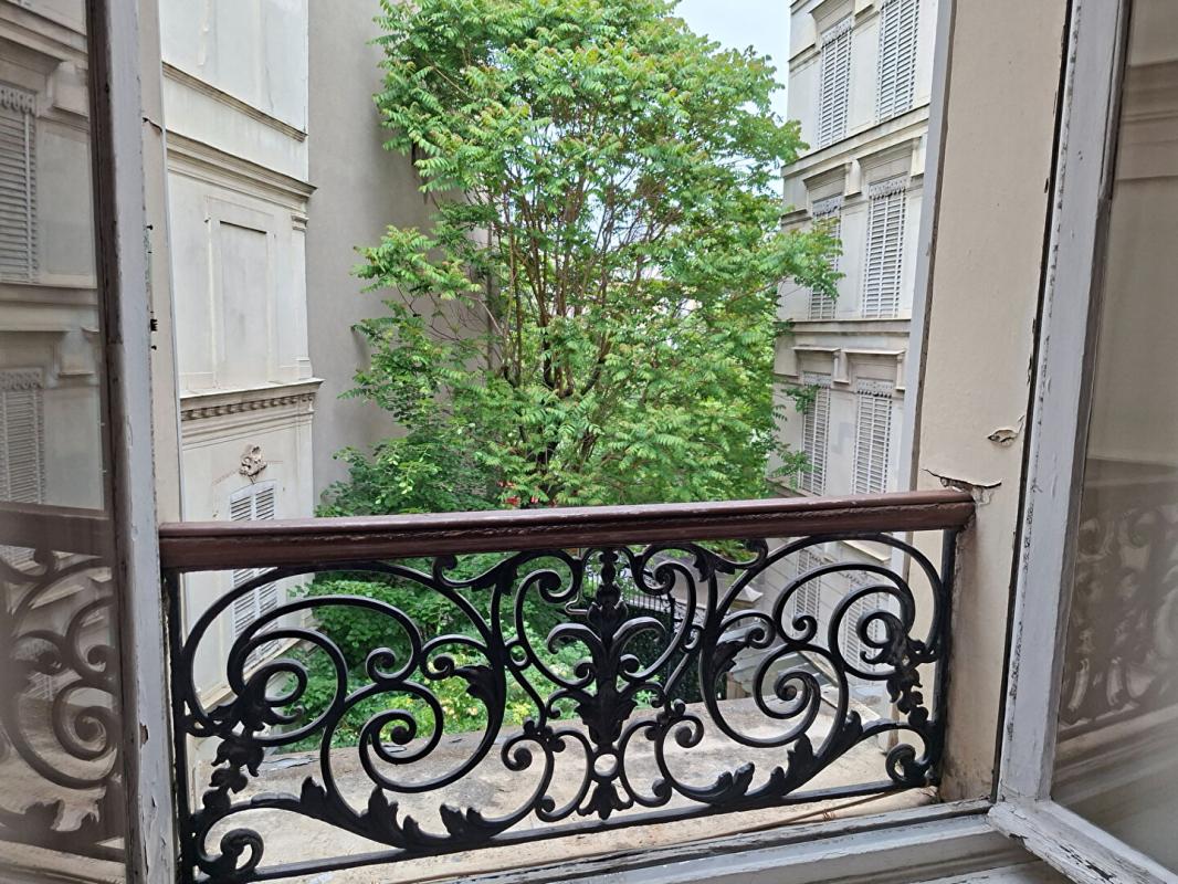 PARIS-9E-ARRONDISSEMENT appartement comme une maison 11