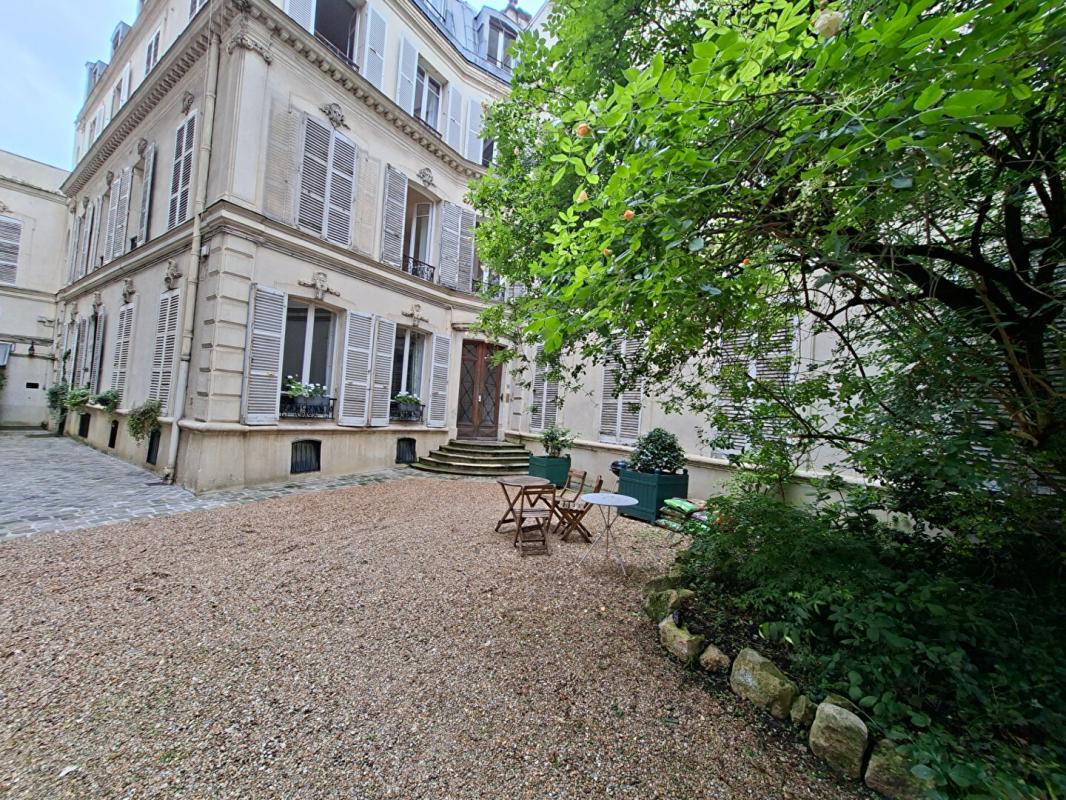 PARIS-9E-ARRONDISSEMENT appartement comme une maison 2