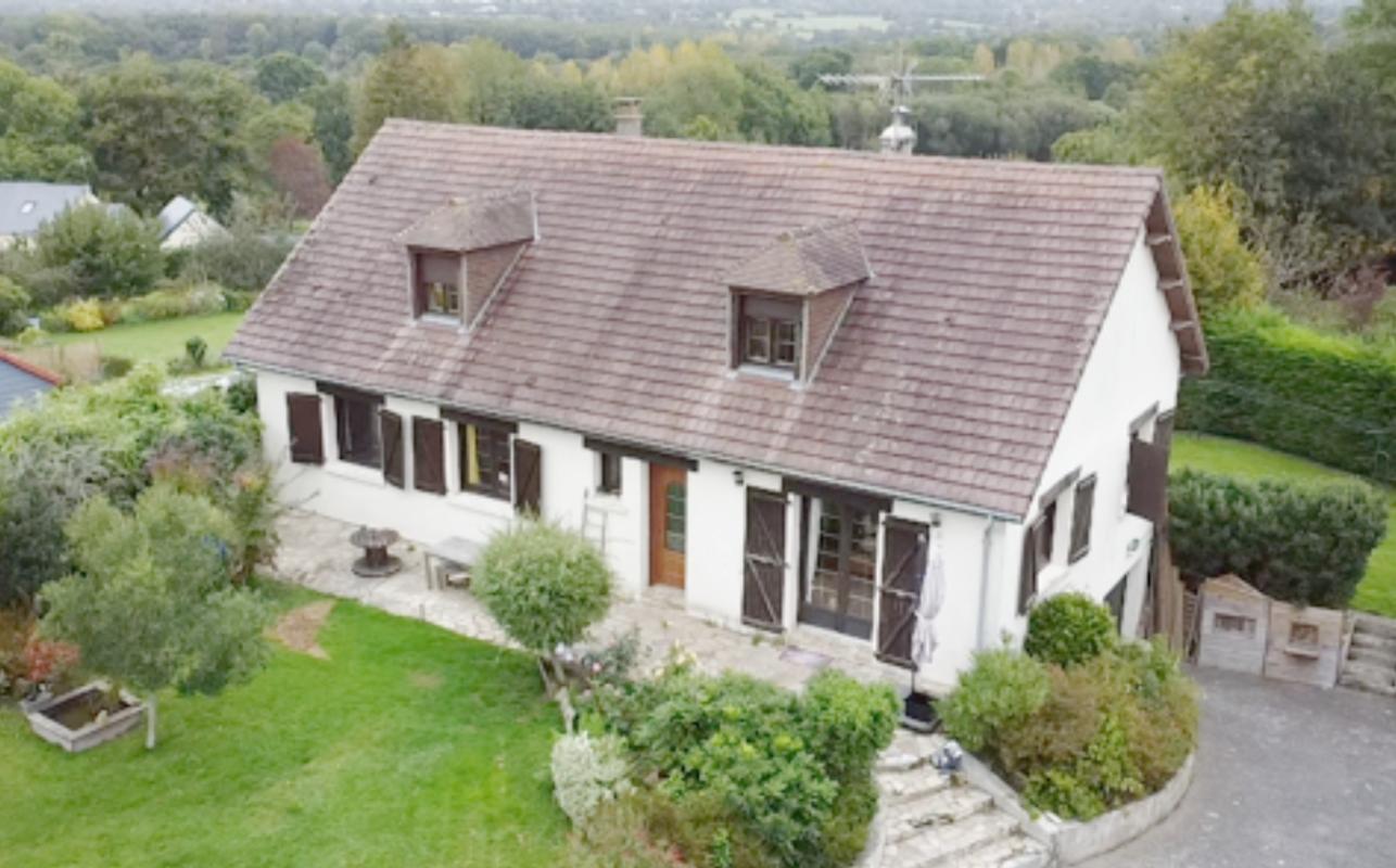 SAINT-PLANCHERS Maison de 184m² 1