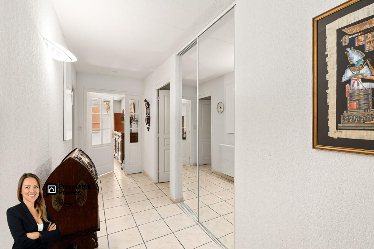 FREJUS Appartement 4 pièces avec garage, parking et cave 7