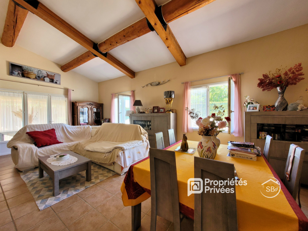 LABLACHERE Villa totalement rénovée avec piscine - 3 chambres - Lablachère - 375 000 4
