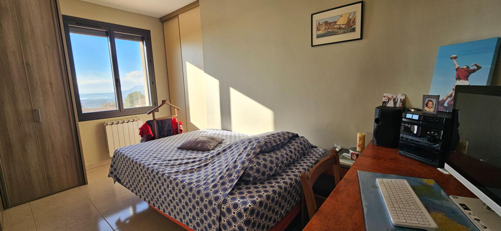 TOULON VILLA -TOULON- Les 4 Chemins des Routes 9