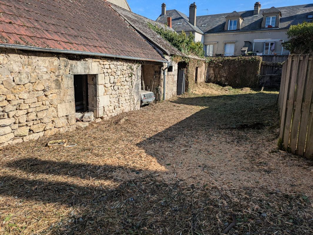 LA CHARITE-SUR-LOIRE Ensemble immobilier divisible avec jardin et garage 11