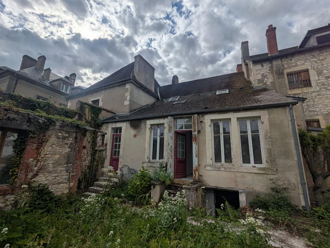 LA CHARITE-SUR-LOIRE Ensemble immobilier divisible avec jardin et garage 14