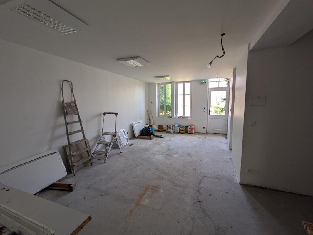 LA CHARITE-SUR-LOIRE Ensemble immobilier divisible avec jardin et garage 5