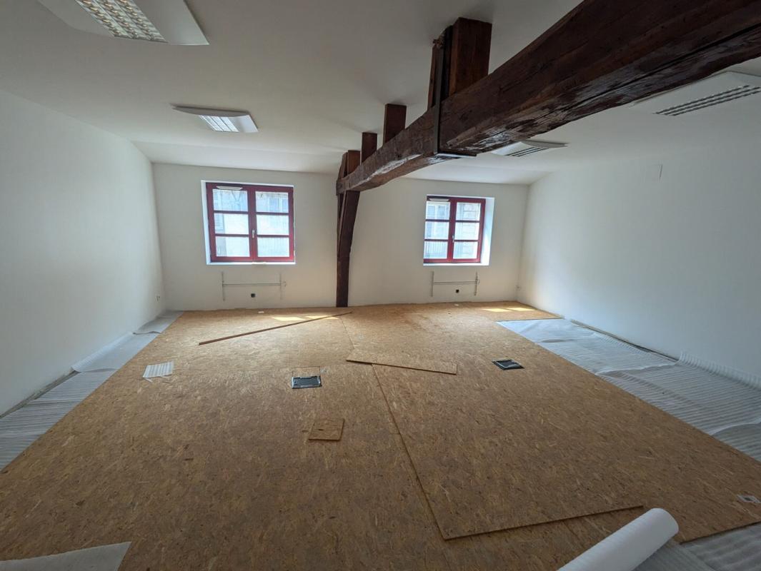 LA CHARITE-SUR-LOIRE Ensemble immobilier divisible avec jardin et garage 8