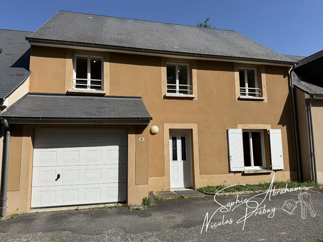 TOURY Maison avec 5 chambres, garage et jardin 1