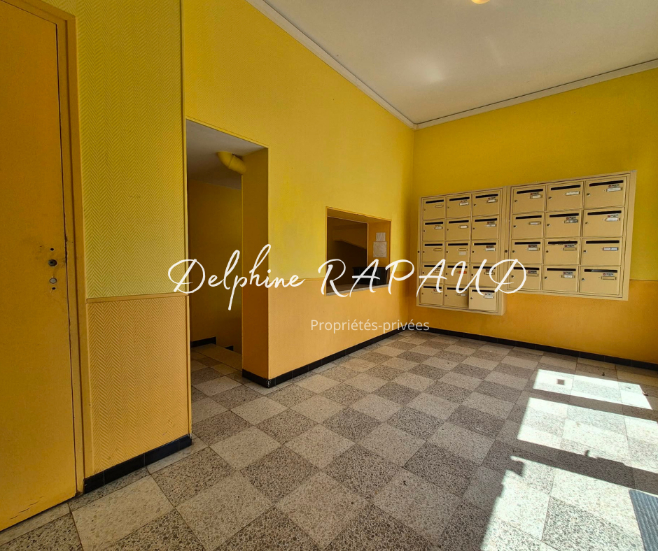 NOGENT-LE-ROTROU Appartement Nogent Le Rotrou 2 pièce(s) 38 m2 8