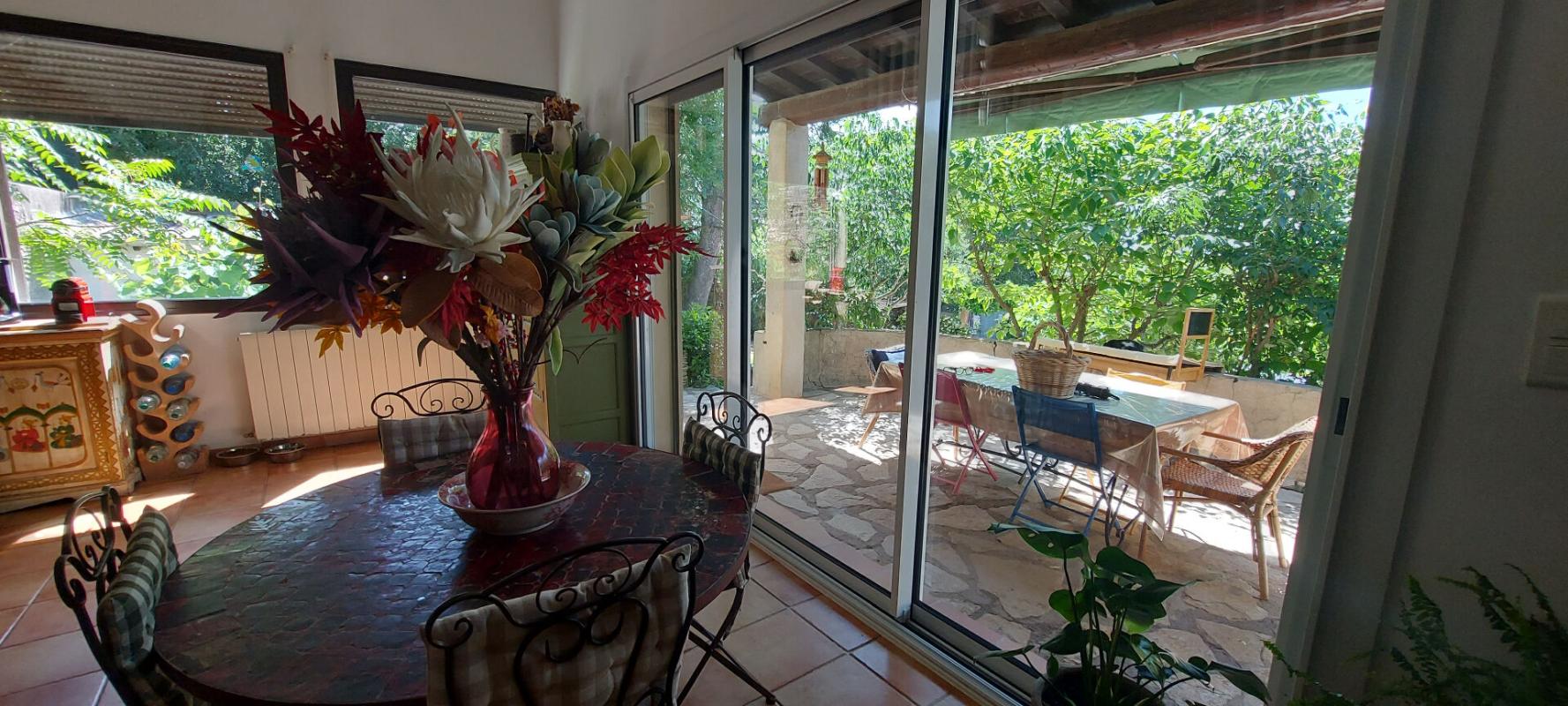 NIMES GARD. 30.NIMES. La Cigale. Belle maison de 119 m2 sur terrain arboré de 1250 m² avec piscine quartier La Cigale 5