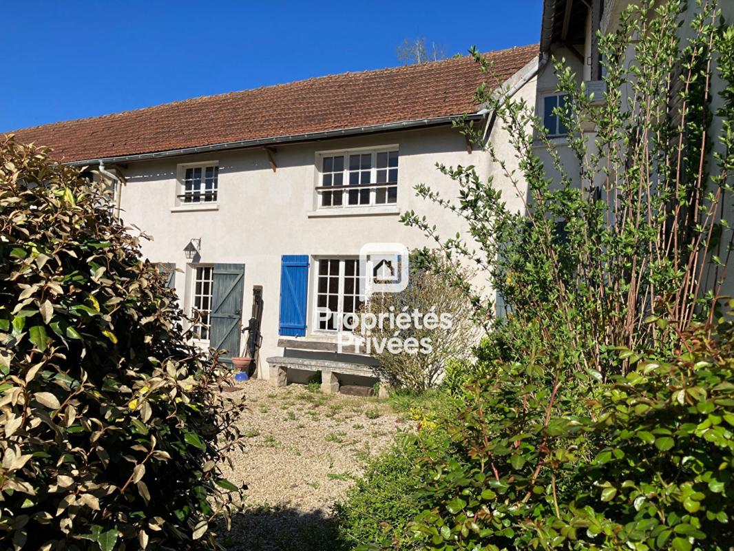 SEPTEUIL Belle maison ancienne 13