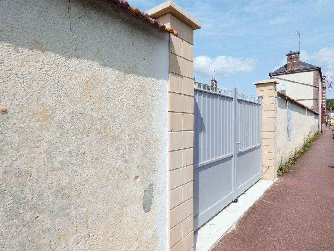 EZY-SUR-EURE Terrain hyper centre 2