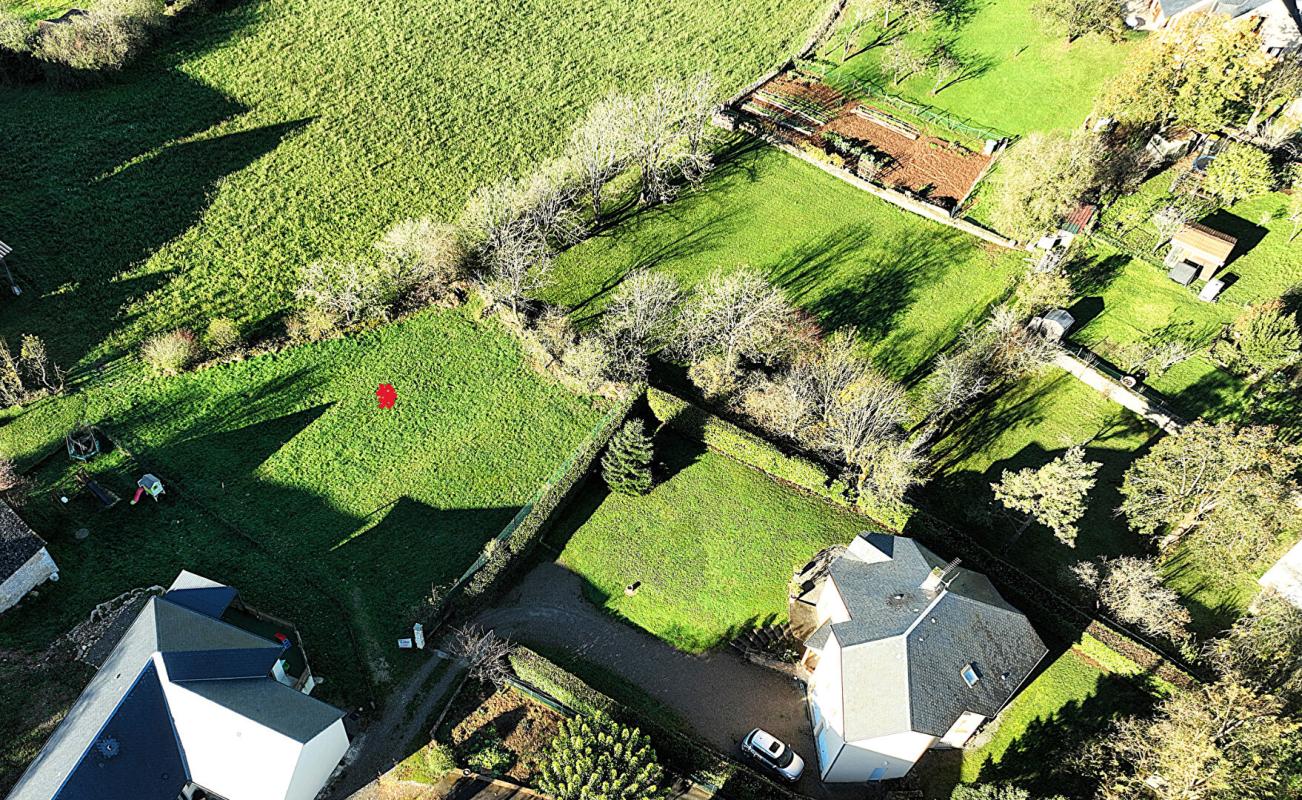 SEBAZAC-CONCOURES Rare terrain viabilisé de 855 m² vue nature, impasse calme, proche Rodez 2