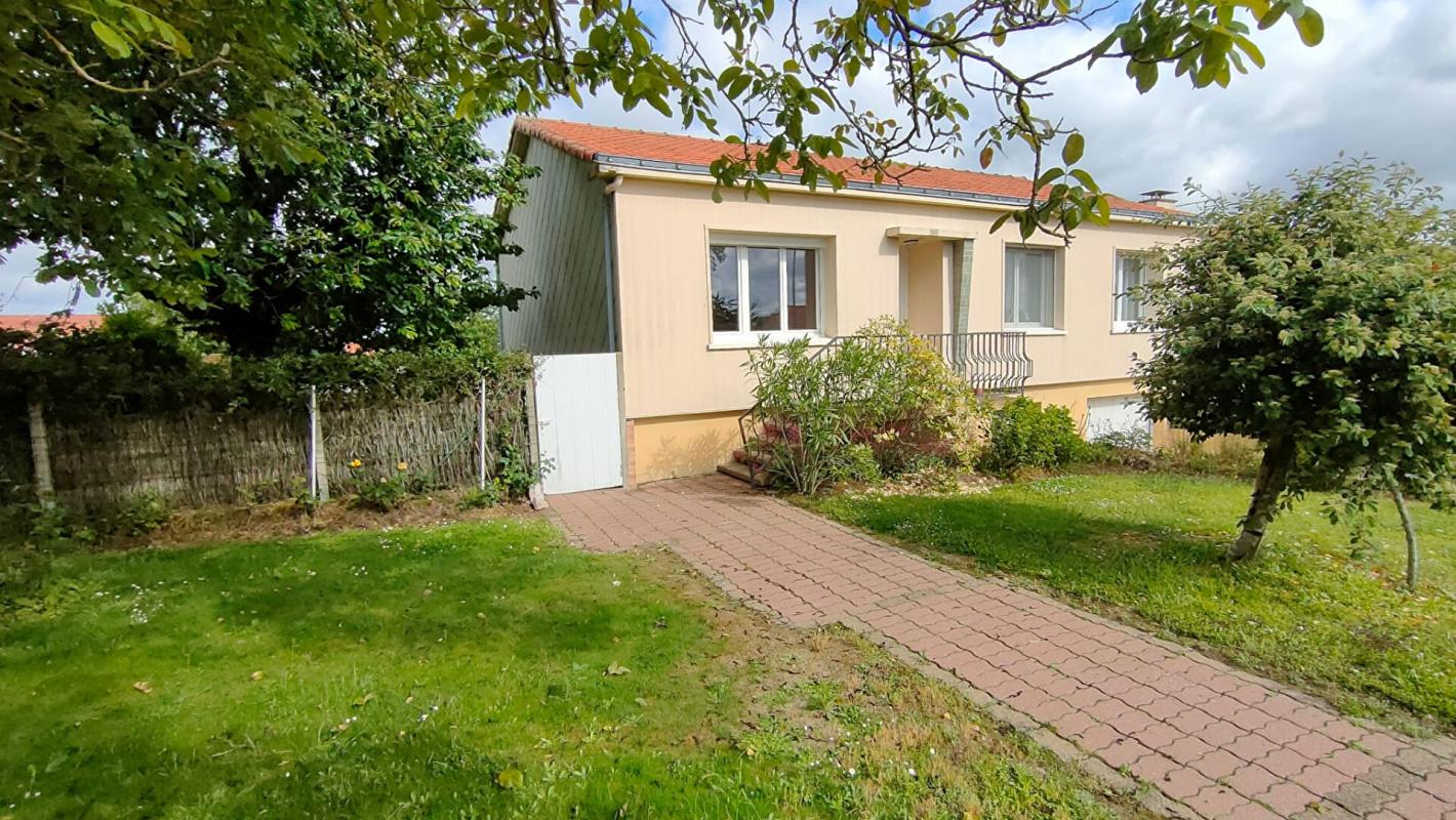 LA VERRIE Maison La Verrie 5 pièces 89 m2 2