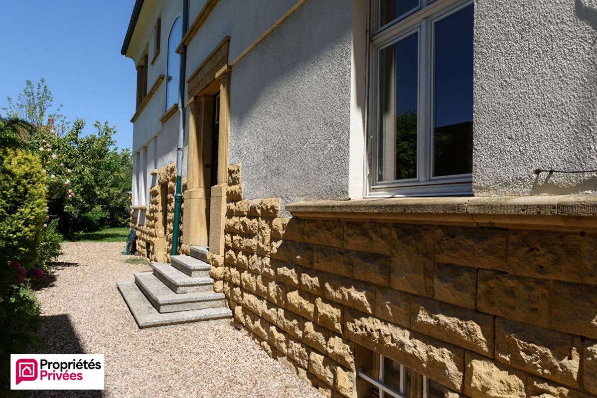 LE BAN-SAINT-MARTIN Maison Le Ban-Saint-Martin 10 pièces 288 m2 2