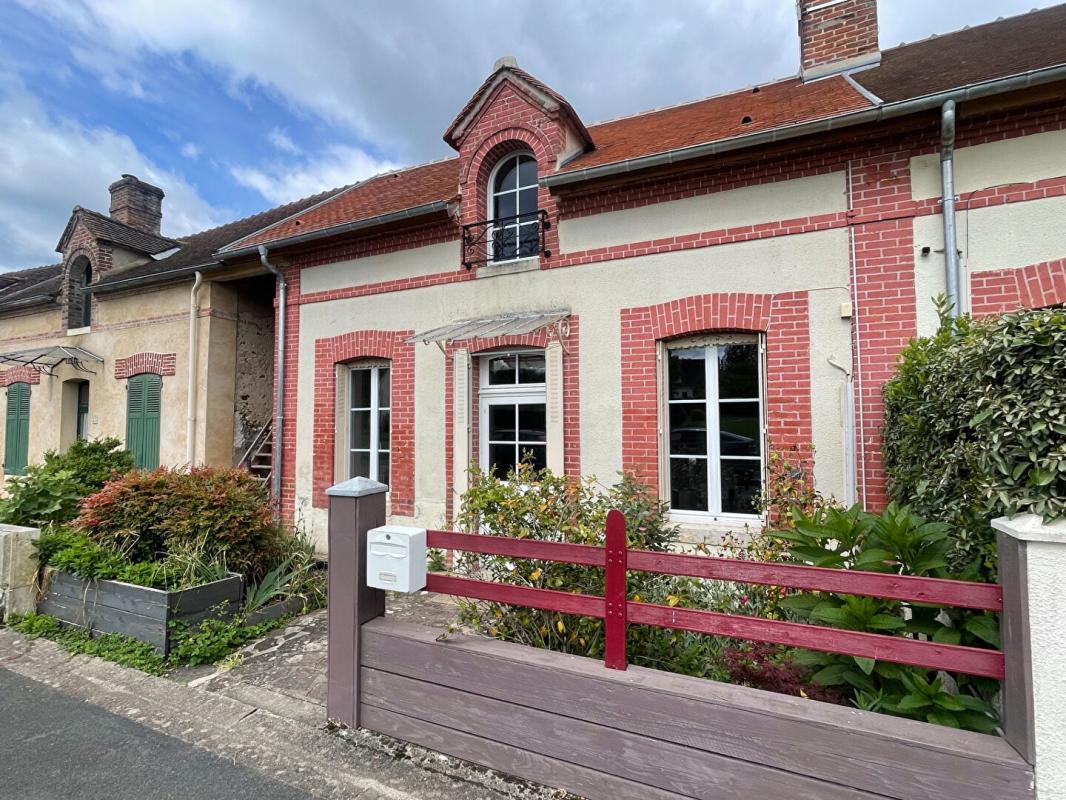 BOISMORAND Maison Boismorand 79 m2 17