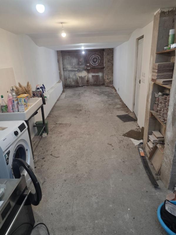 ROUGIERS ROUGIERS MAISON DE VILLAGE + GARAGE 13