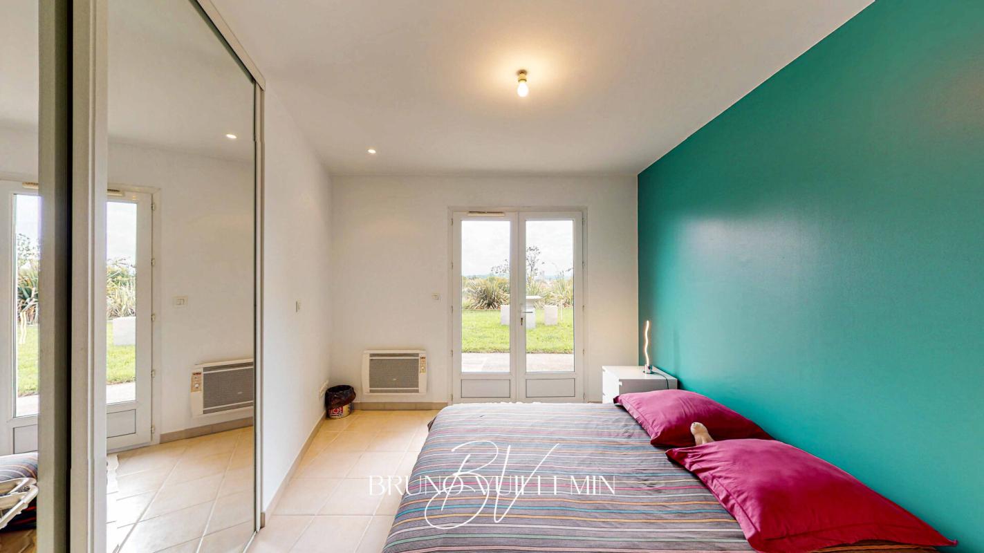 LEZIGNAN-CORBIERES PROPRIETE MODERNE10 PIECES EN POSITION DOMINANTE SUR 1 ha 12