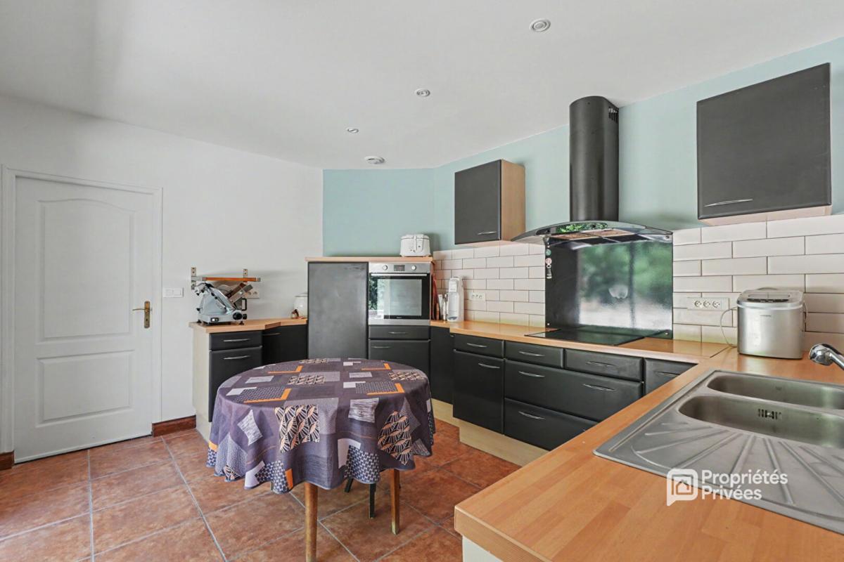 BOULOC Maison T5 de 181m2, 200 m2 de dépendace sur 2000 m2 de parcelle 6
