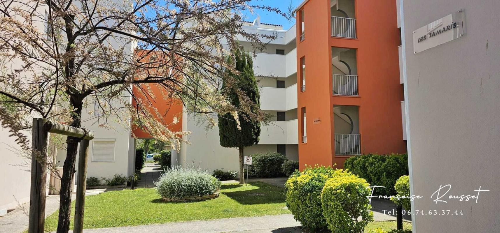 LE GRAU-DU-ROI STUDIO MEUBLE + PARKING 1