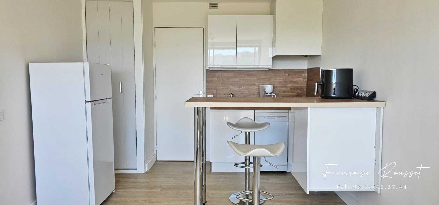 LE GRAU-DU-ROI STUDIO MEUBLE + PARKING 5