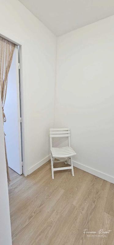 LE GRAU-DU-ROI STUDIO MEUBLE + PARKING 8