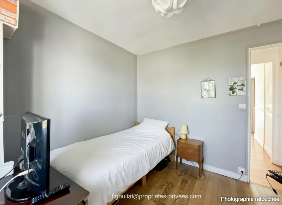 MONTFERMEIL Montfermeil 93370 .Pavillon avec jardin arboré, stationnement multiple, sous-sol total 60 m² ? Fort potentiel 9