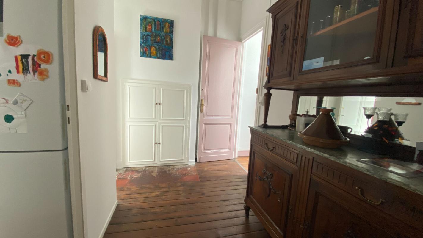 BORDEAUX Maison de famille en pierre de caractère 142m² à Bordeaux 9