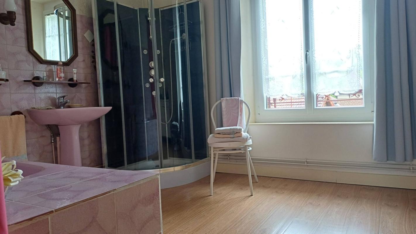NOYON MAISON BOURGEOISE 10