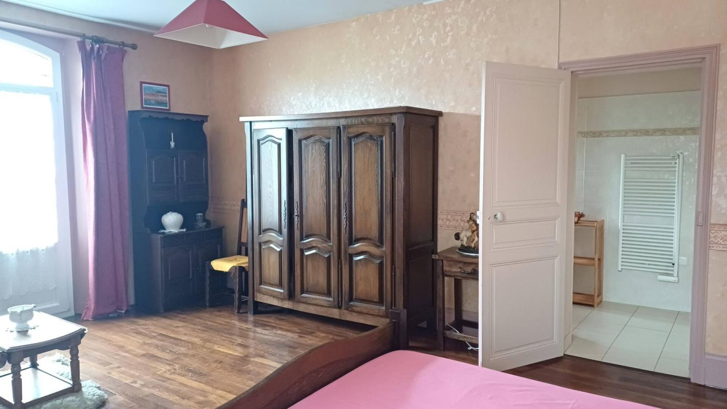 NOYON MAISON BOURGEOISE 5