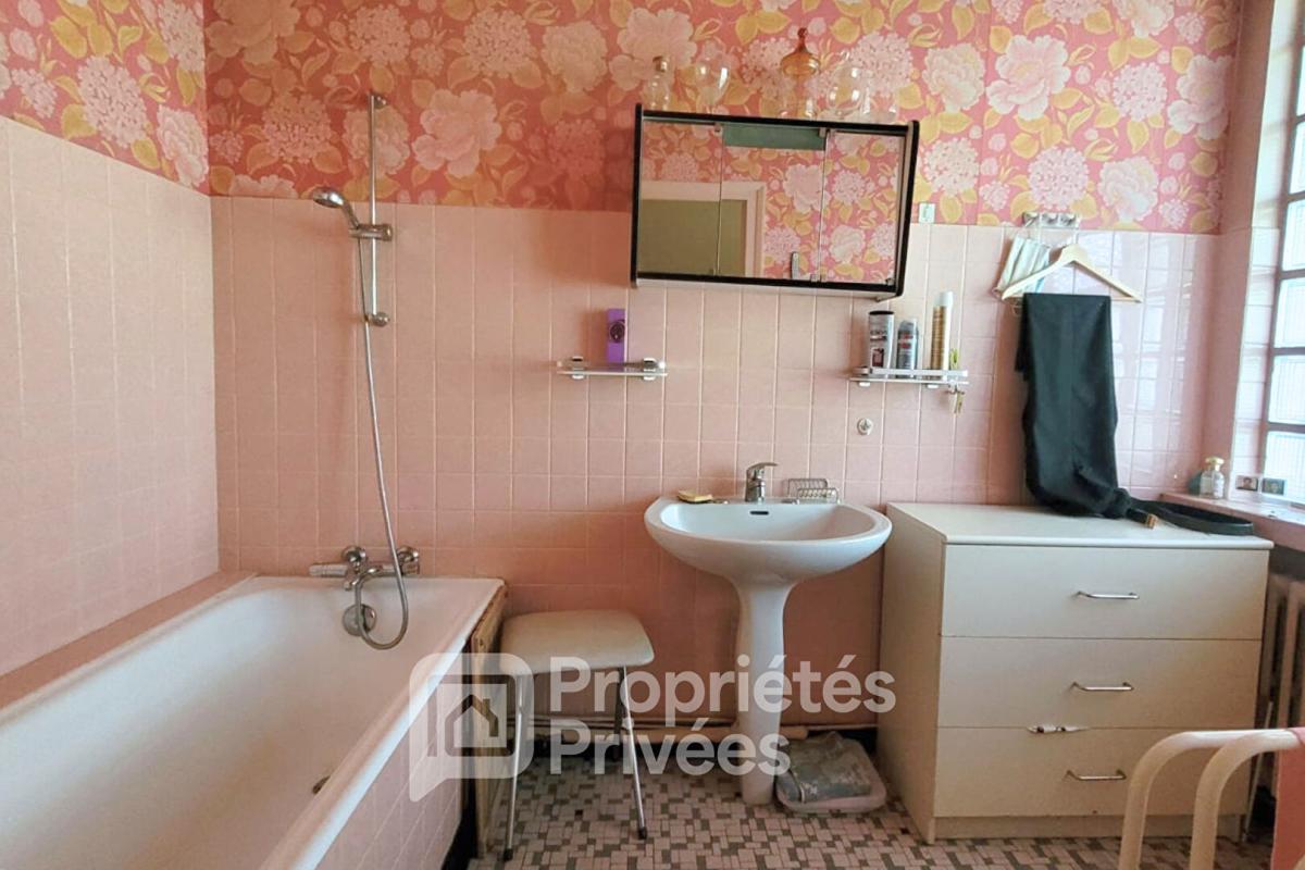MARCOUSSIS Maison en hypercentre à rénover avec jardin et cave voûtée 6