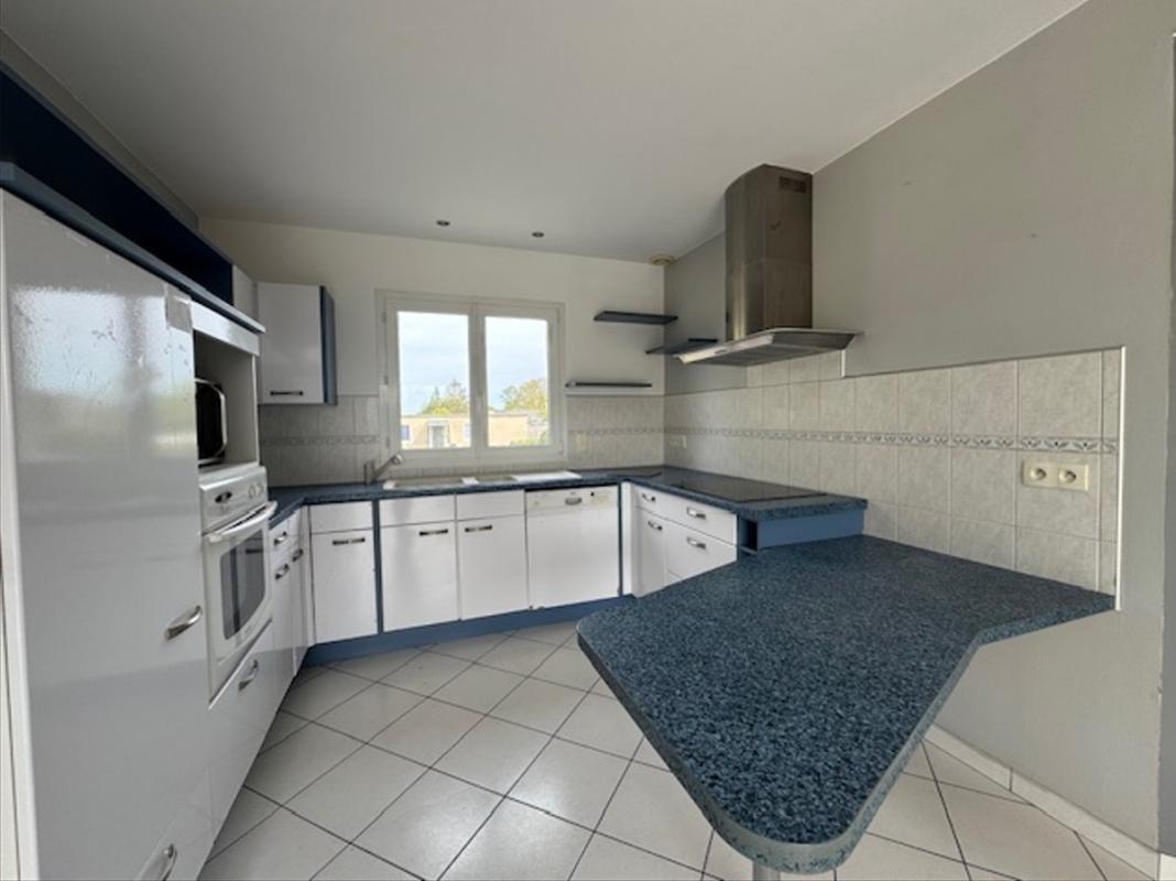 COUDEVILLE-SUR-MER Maison familiale avec vie de plain-pied de 2001 5
