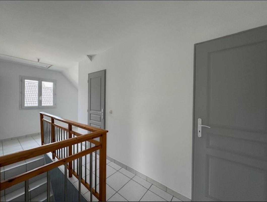 COUDEVILLE-SUR-MER Maison familiale avec vie de plain-pied de 2001 8