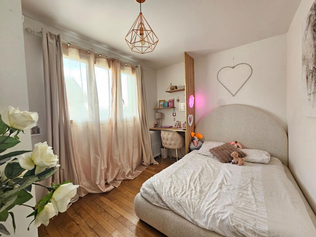 TAVERNY * MAISON ENTIEREMENT RENOVEE * * MOINS DE 10MIN GARE RER C ET LIGNE H * 9