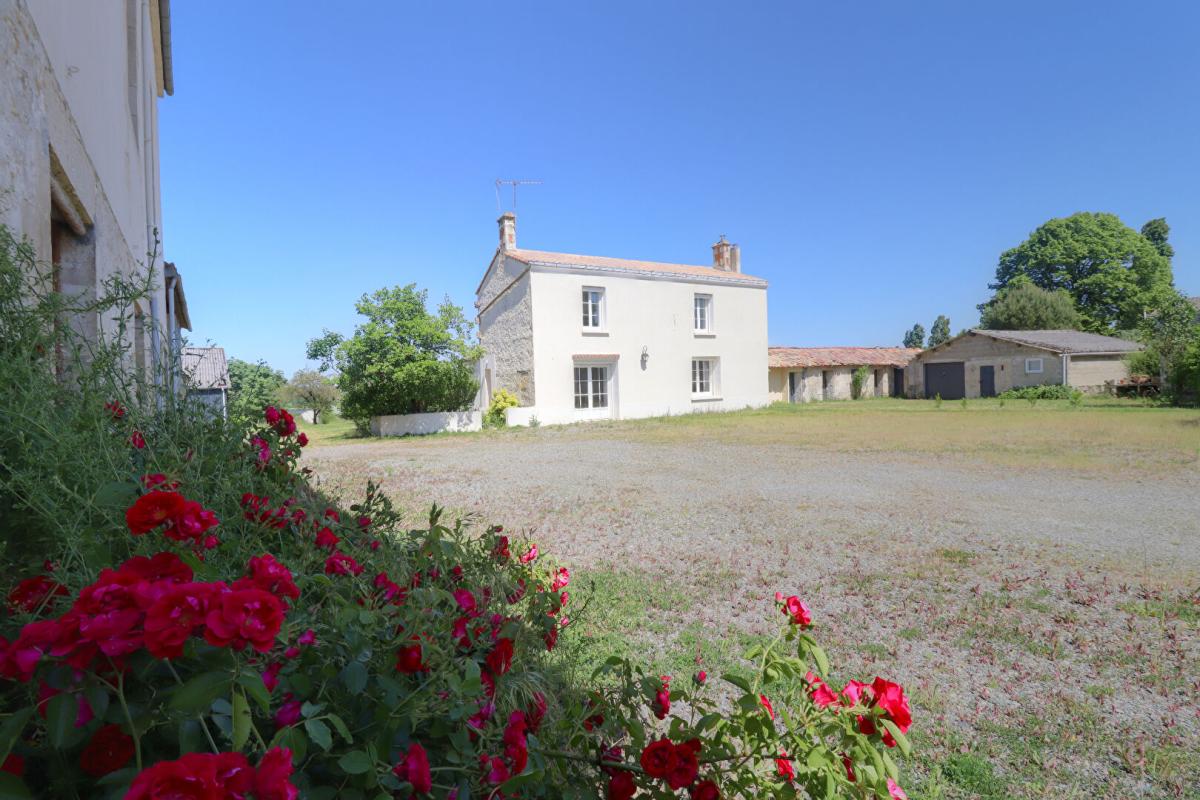 VILLIERS-EN-PLAINE Maison Villiers En Plaine 4 pièce(s) 124 m2 15