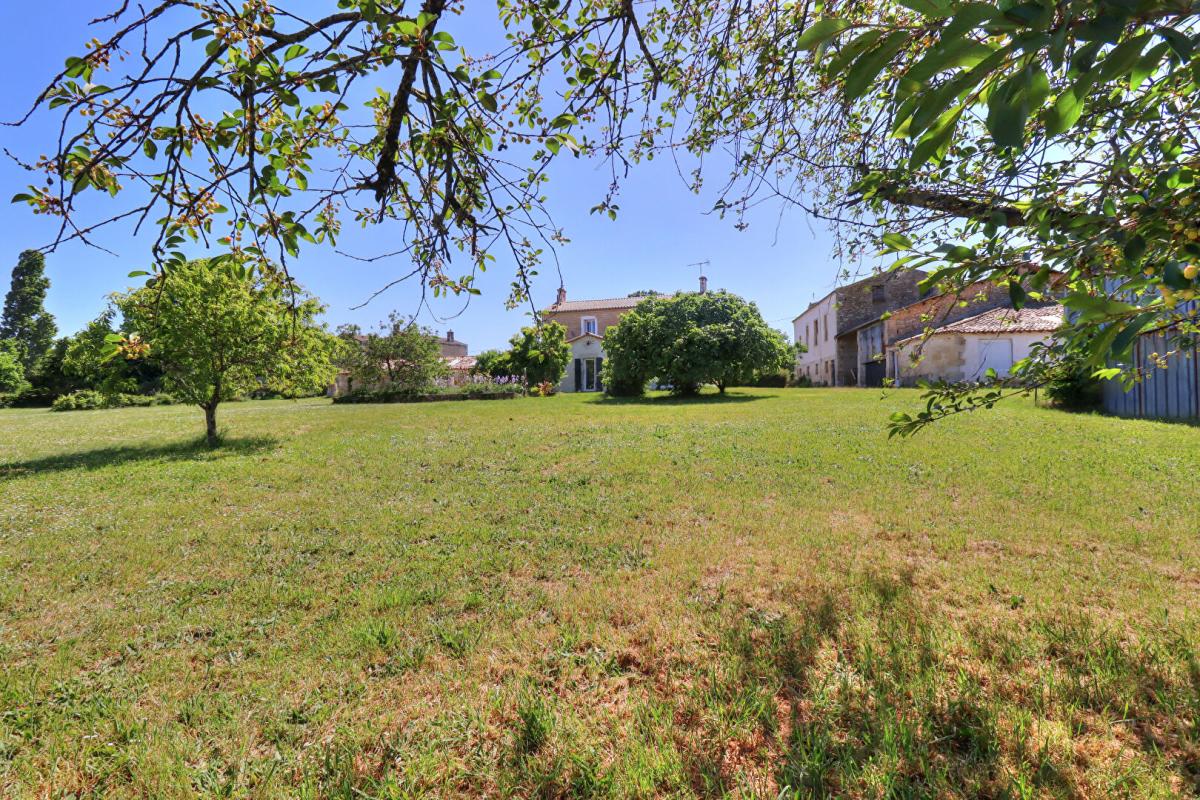 VILLIERS-EN-PLAINE Maison Villiers En Plaine 4 pièce(s) 124 m2 17