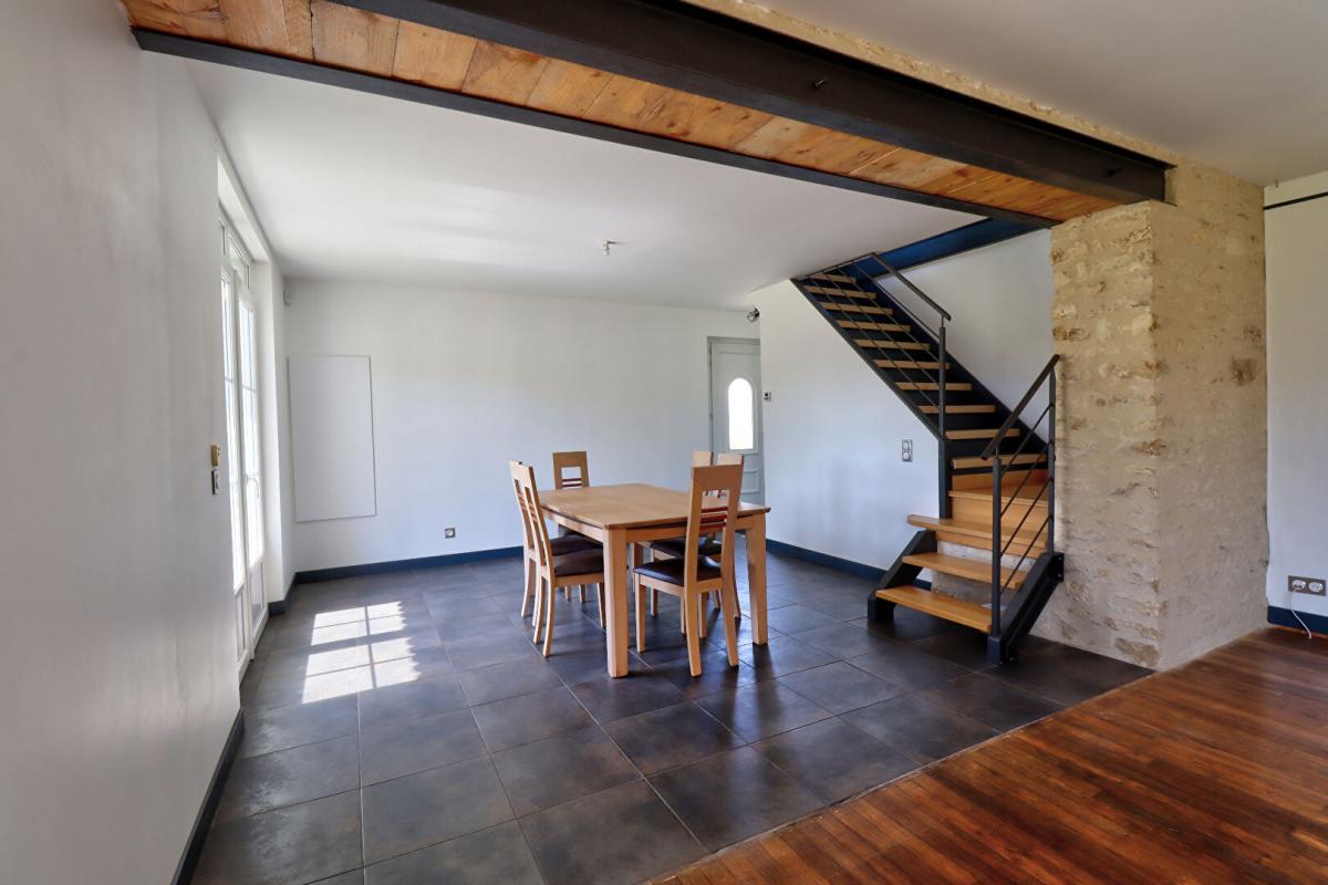 VILLIERS-EN-PLAINE Maison Villiers En Plaine 4 pièce(s) 124 m2 2
