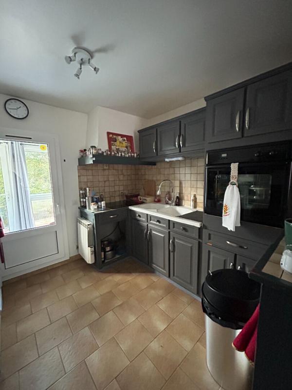SAINT-MARTIN-DE-LA-LIEUE 14100 Charmante maison 3 pièces avec extérieur 132 000 Euros 4