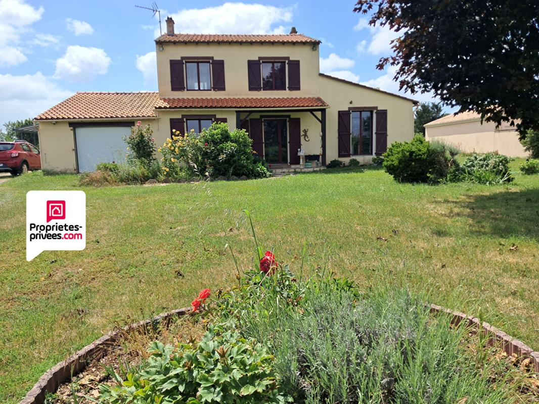 MONTREUIL Charmante maison familiale 6 pièce(s) 133 m2 terrain 2900 m2 1