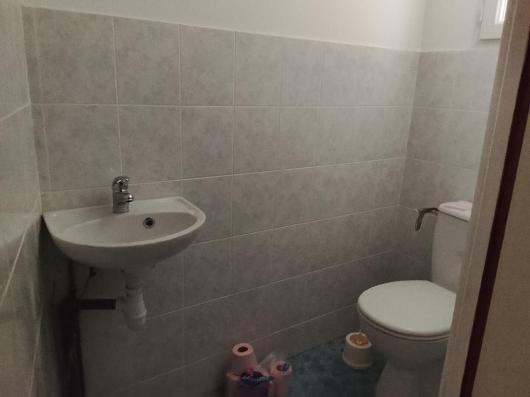 MEZIERES-EN-BRENNE Maison Mezieres En Brenne 3 pièce(s) 75 m2 6